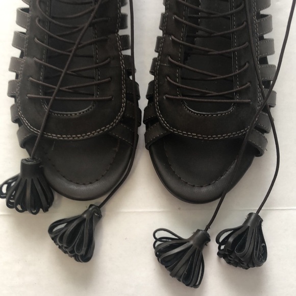 MIA Greek, Roman Style, Brown, Lace up with Tassels Size 6.5M - Picture 3 of 12